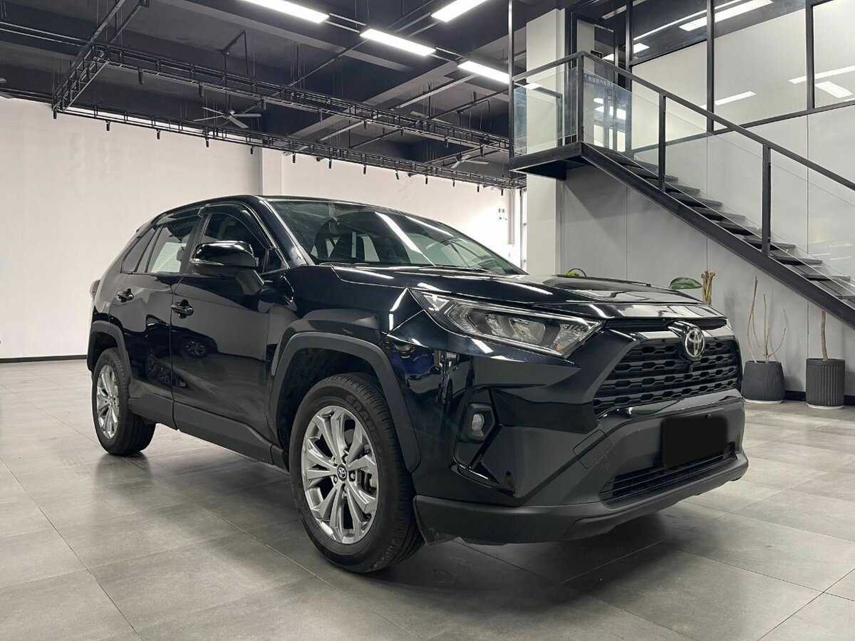 Купить Toyota RAV4, 2023, 5 470 км, фото №3
