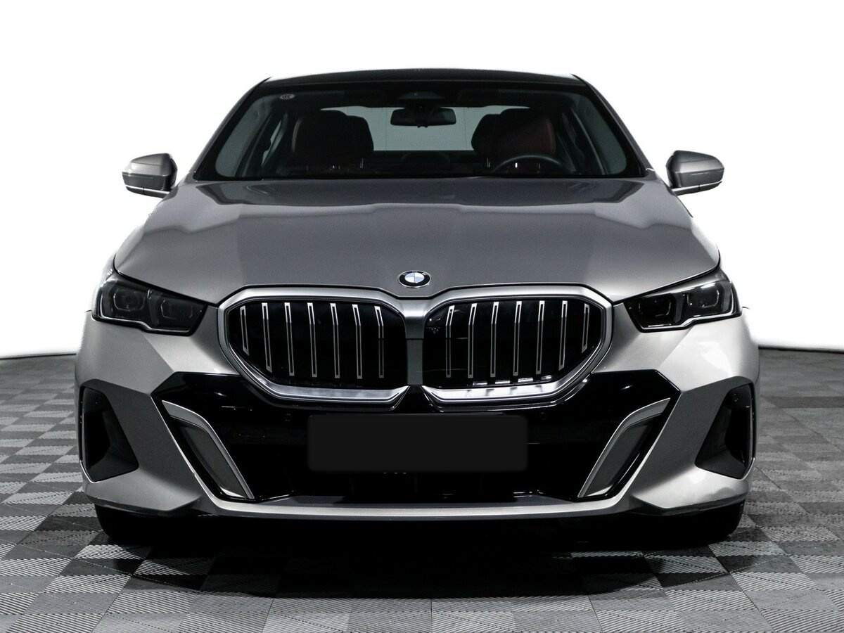 Купить BMW 5 серии Long 530Li, 2024, 5 850 км, фото №2