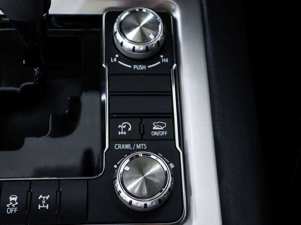 Купить Toyota Land Cruiser, 2017, 136 360 км, фото №23