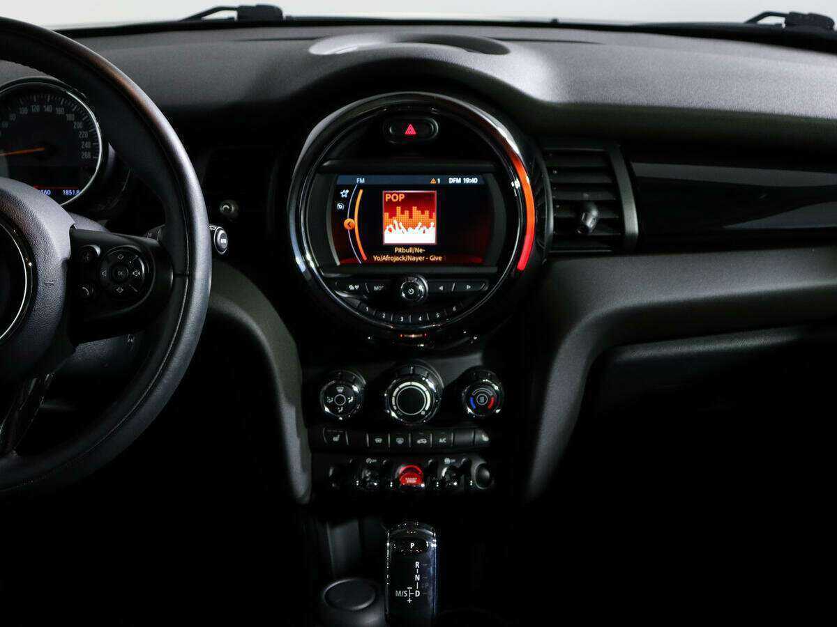 Купить Mini Hatch Cooper, 2019, 24 282 км, фото №12