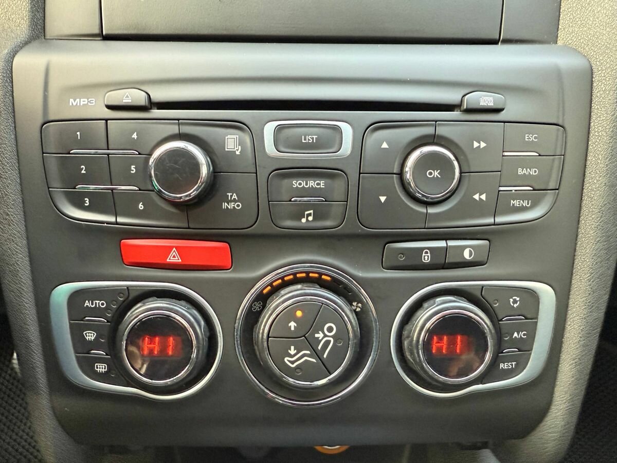 Купить Citroen C4 II, 2011, 136 600 км, фото №12