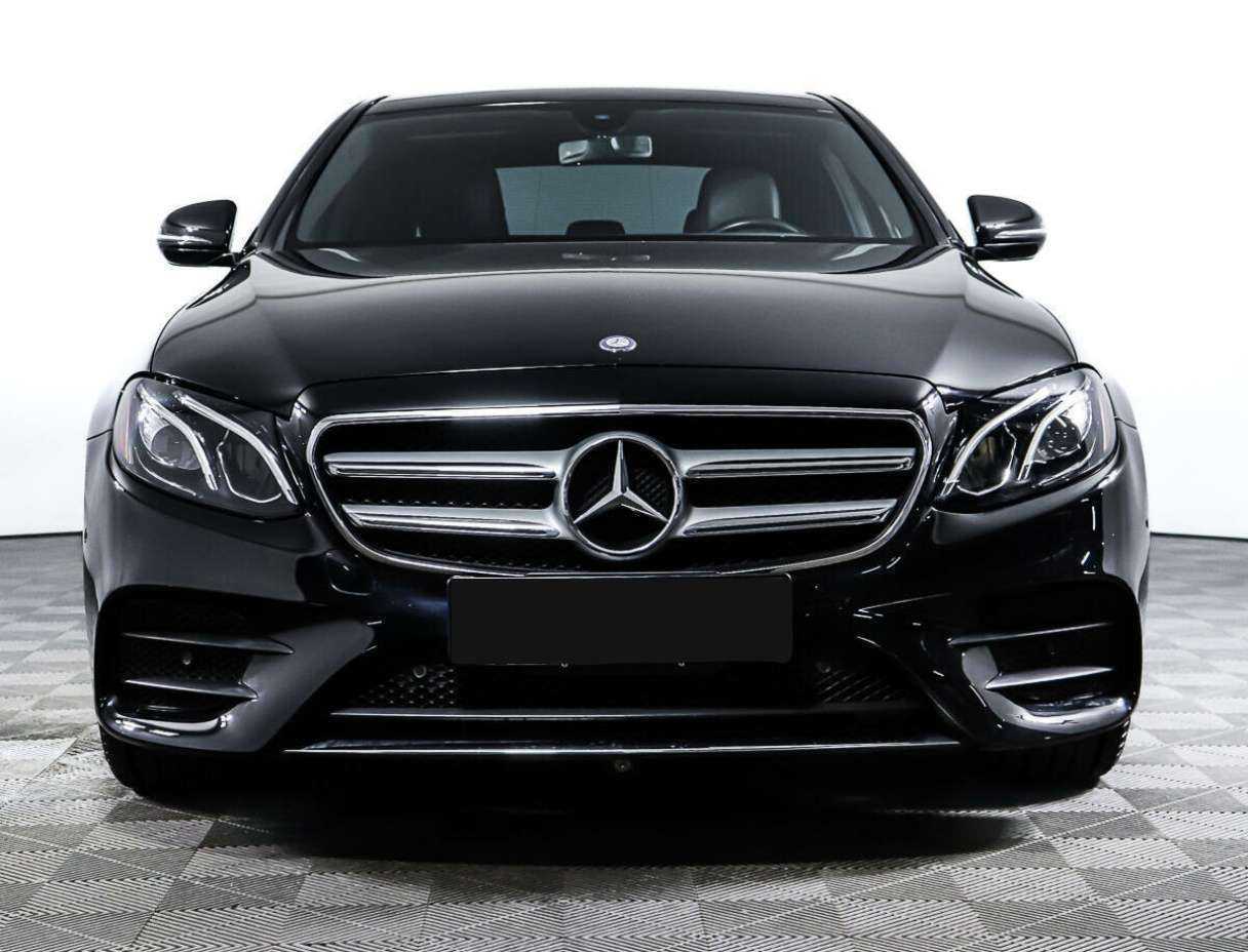 Купить Mercedes-Benz E-Класс 300, 2016, 55 977 км, фото №2