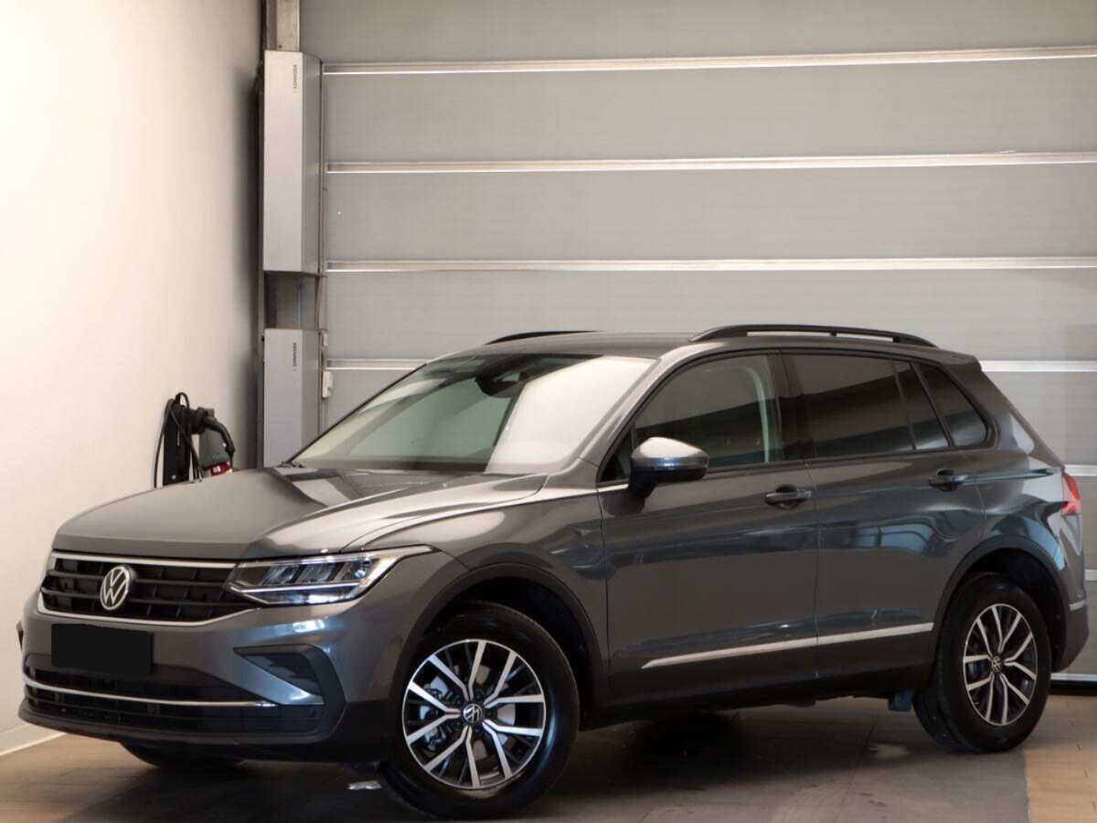 Купить Volkswagen Tiguan, 2022, 6 950 км, фото №1