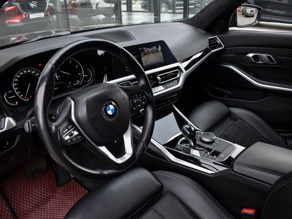 Купить BMW 3 серии 318d, 2020, 84 000 км, фото №9