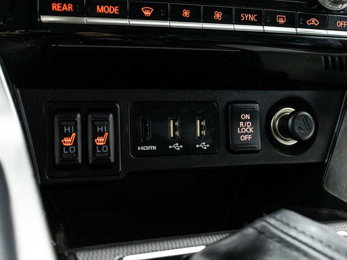 Купить Mitsubishi Pajero Sport, 2021, 205 724 км, фото №16
