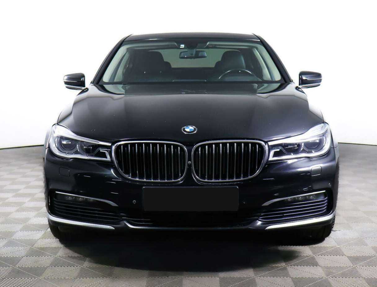 Купить BMW 7 серии 750i xDrive, 2016, 151 029 км, фото №2