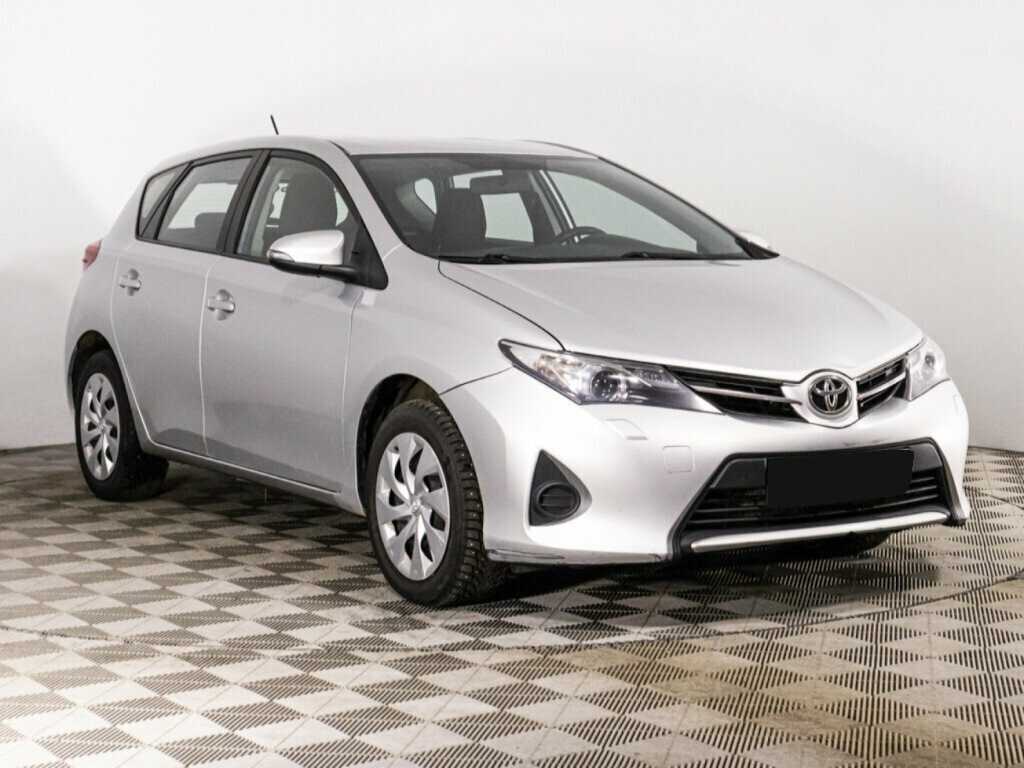 Купить Toyota Auris, 2013, 183 559 км, фото №3