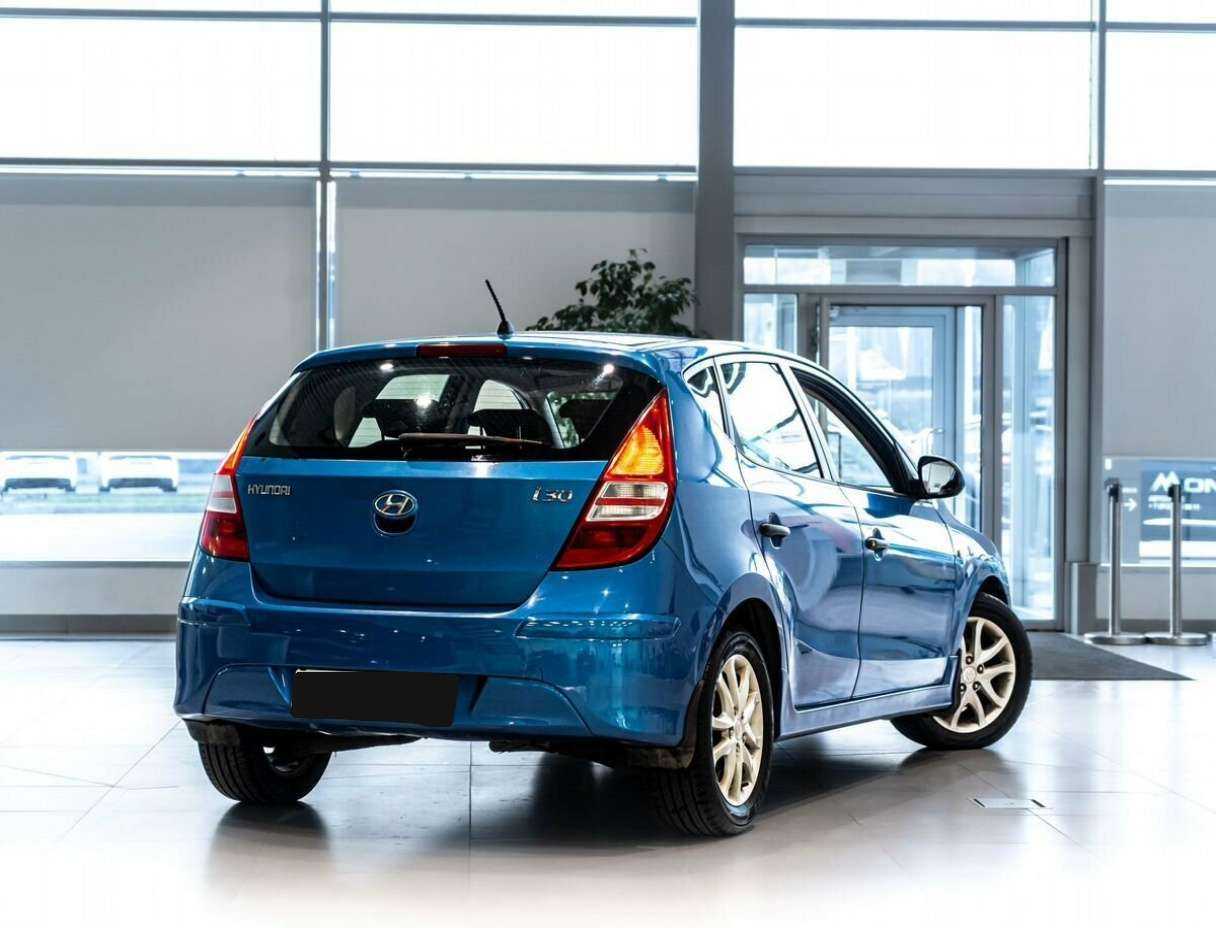 Купить Hyundai i30, 2010, 137 000 км, фото №3