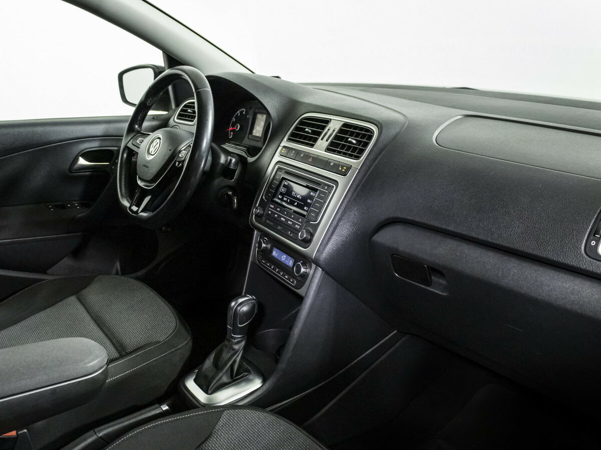 Купить Volkswagen Polo V Рестайлинг, 2018, 98 650 км, фото №7