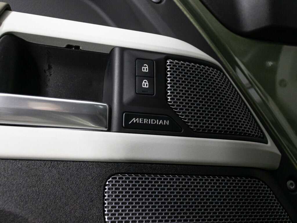 Купить Land Rover Defender 110, 2021, 42 303 км, фото №19