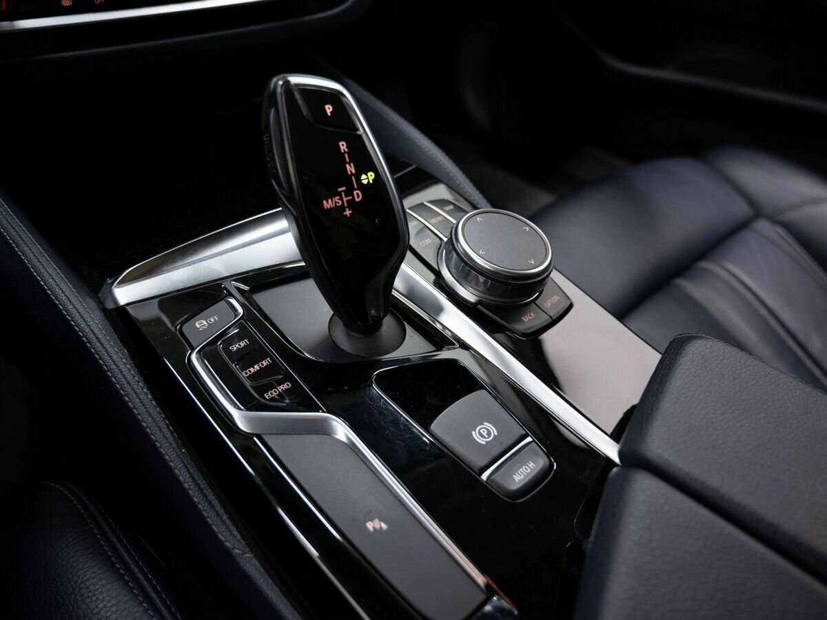 Купить BMW 5 серии 520d xDrive, 2017, 105 599 км, фото №26