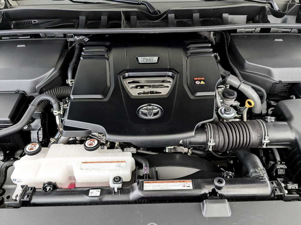 Купить Toyota Land Cruiser, 2022, 41 133 км, фото №9