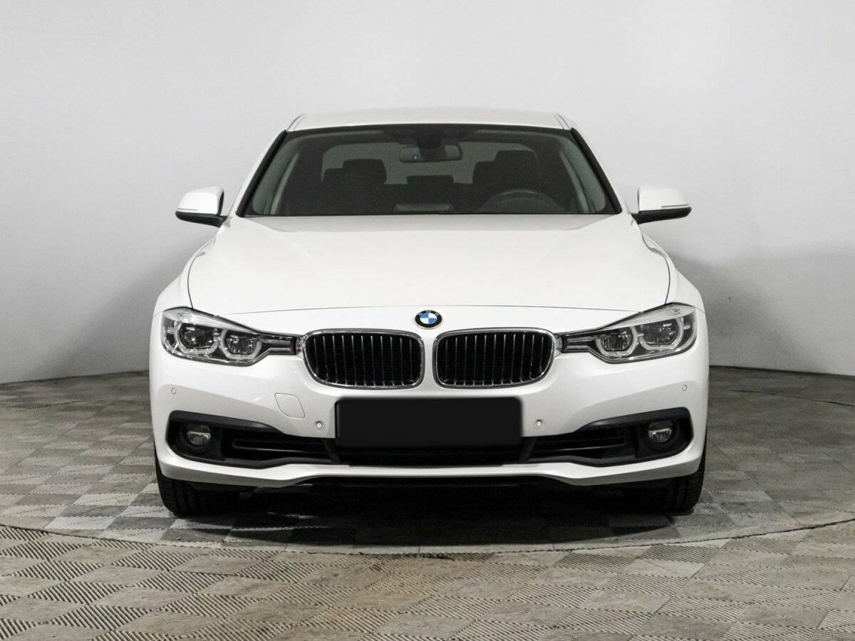 Купить BMW 3 серии 318i, 2017, 56 783 км, фото №2
