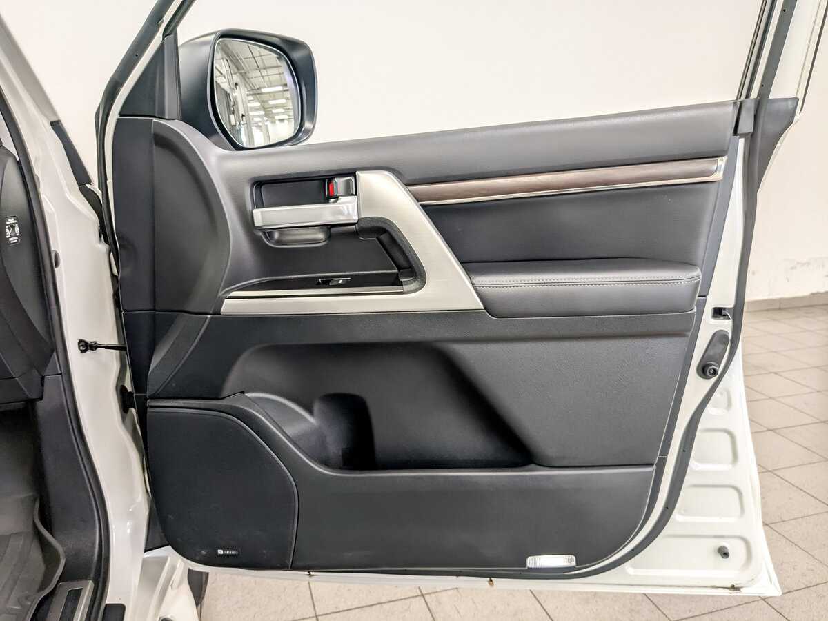 Купить Toyota Land Cruiser, 2020, 45 619 км, фото №25