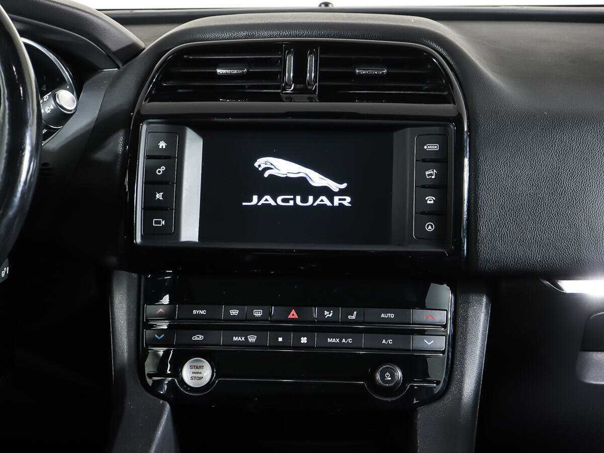 Купить Jaguar F-Pace, 2016, 170 815 км, фото №12