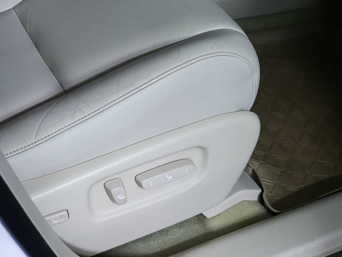 Купить Lexus RX 270, 2011, 72 934 км, фото №16