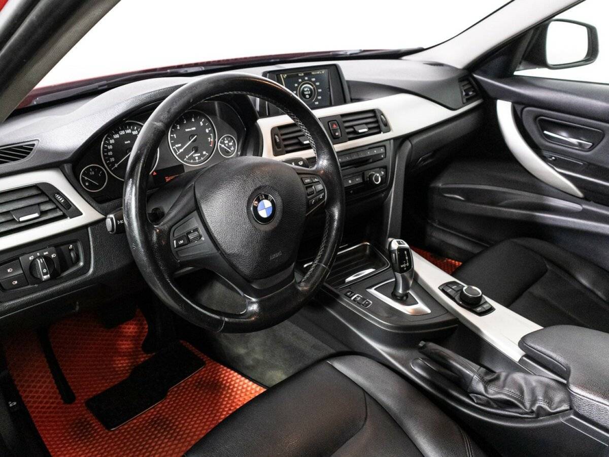 Купить BMW 3 серии 320i, 2012, 265 266 км, фото №11