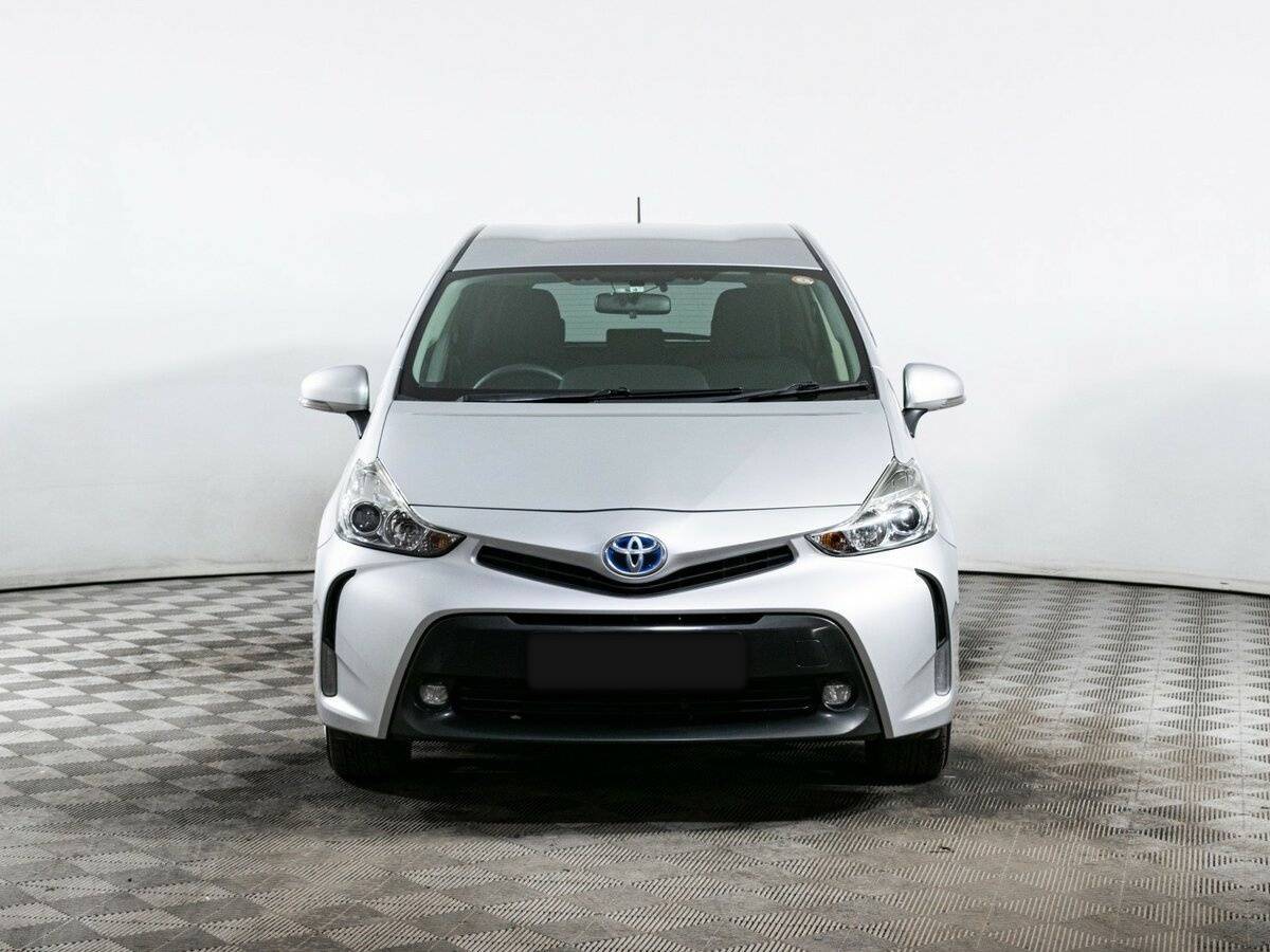 Купить Toyota Prius Alpha, 2017, 108 500 км, фото №2