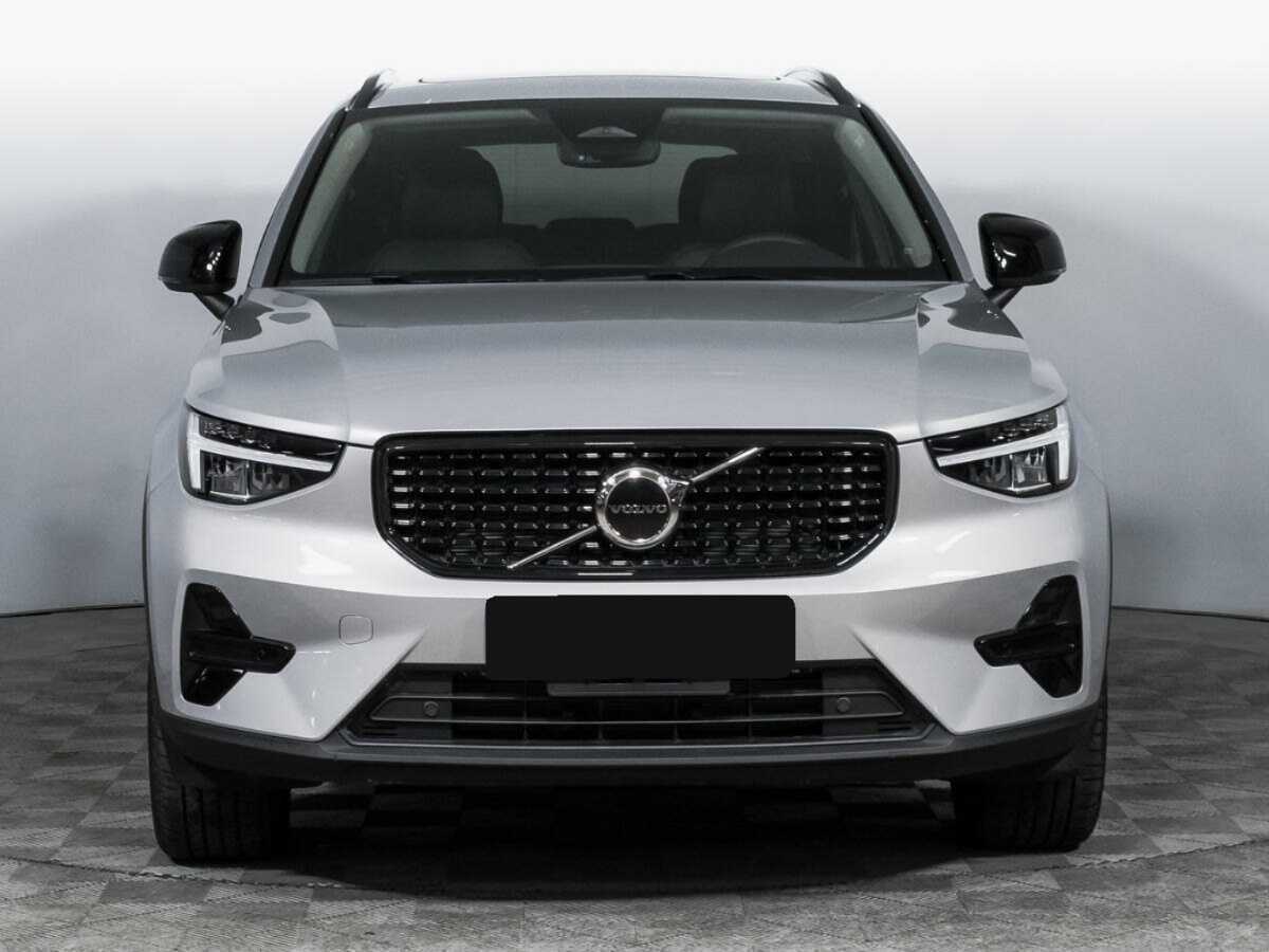 Купить Volvo XC40, 2023, 1 400 км, фото №2