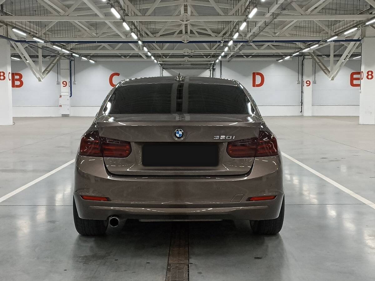 Купить BMW 3 серии 320i, 2013, 225 002 км, фото №6