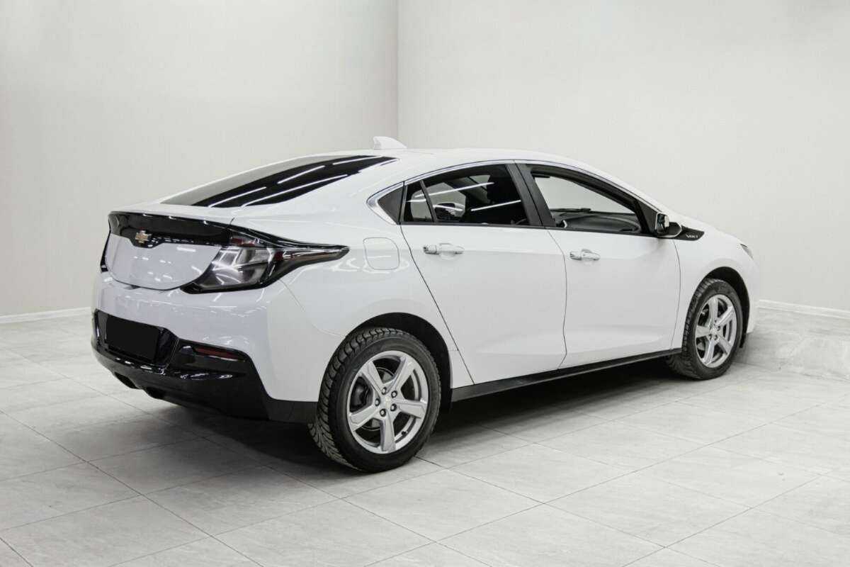 Купить Chevrolet Volt, 2016, 165 000 км, фото №4