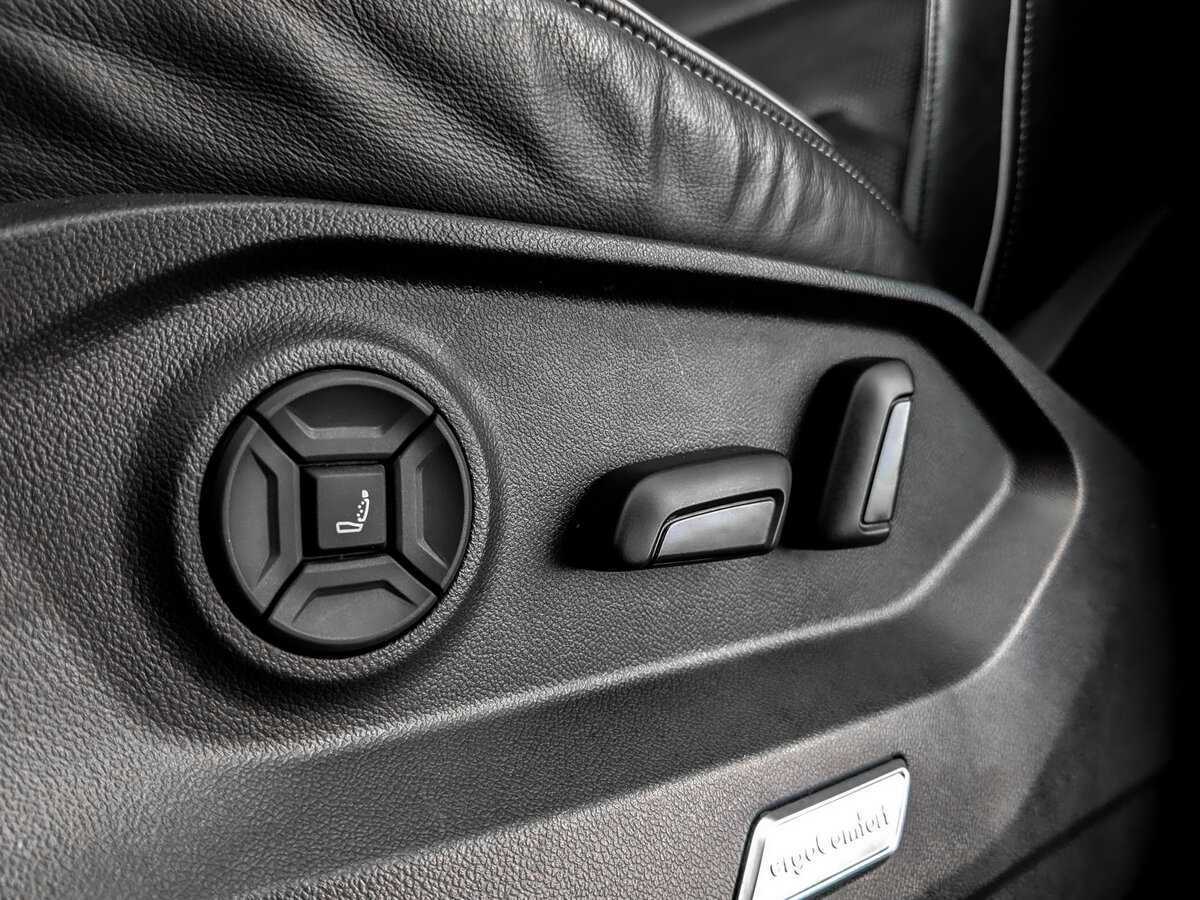 Купить Volkswagen Touareg, 2019, 107 513 км, фото №17
