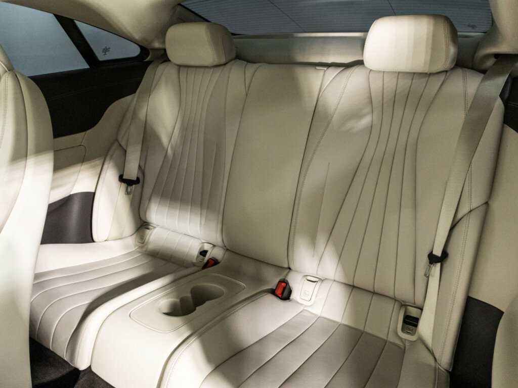 Купить Mercedes-Benz E-Класс 200, 2020, 84 940 км, фото №10