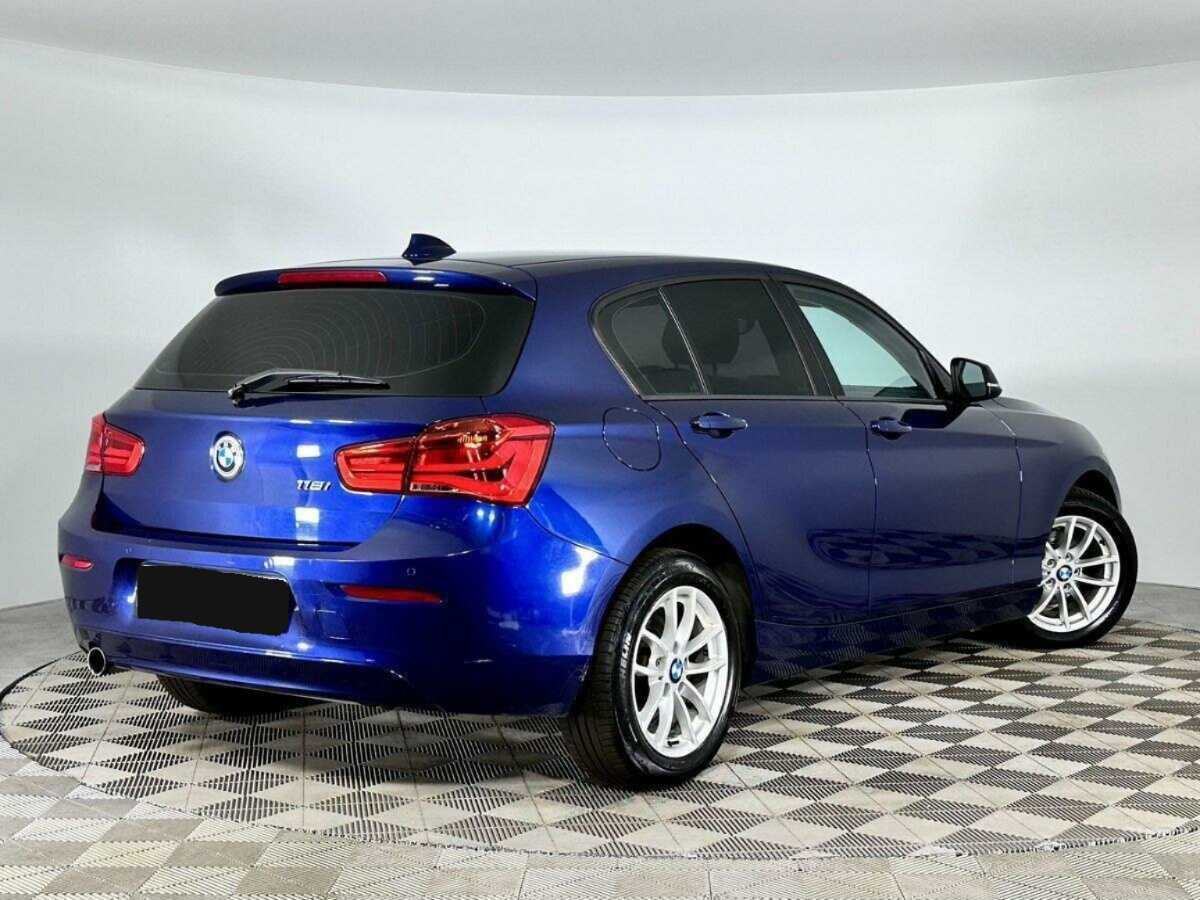 Купить BMW 1 серии 118i, 2017, 66 216 км, фото №2