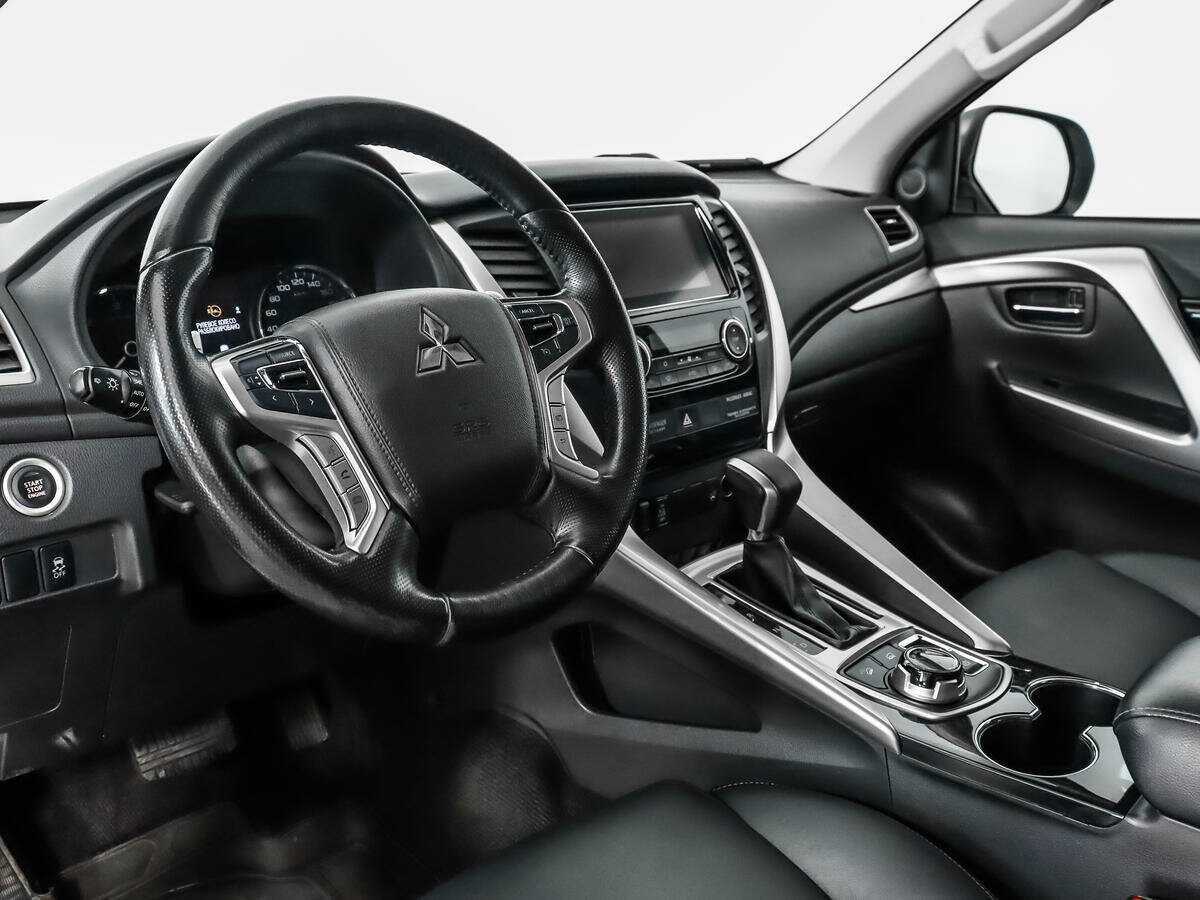 Купить Mitsubishi Pajero Sport, 2017, 45 050 км, фото №9