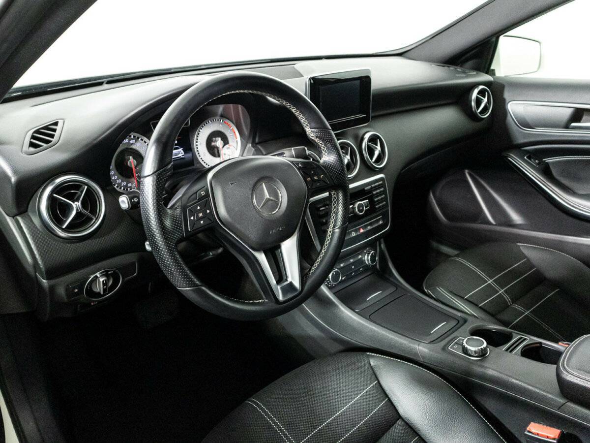 Купить Mercedes-Benz A-Класс 180, 2013, 75 397 км, фото №11