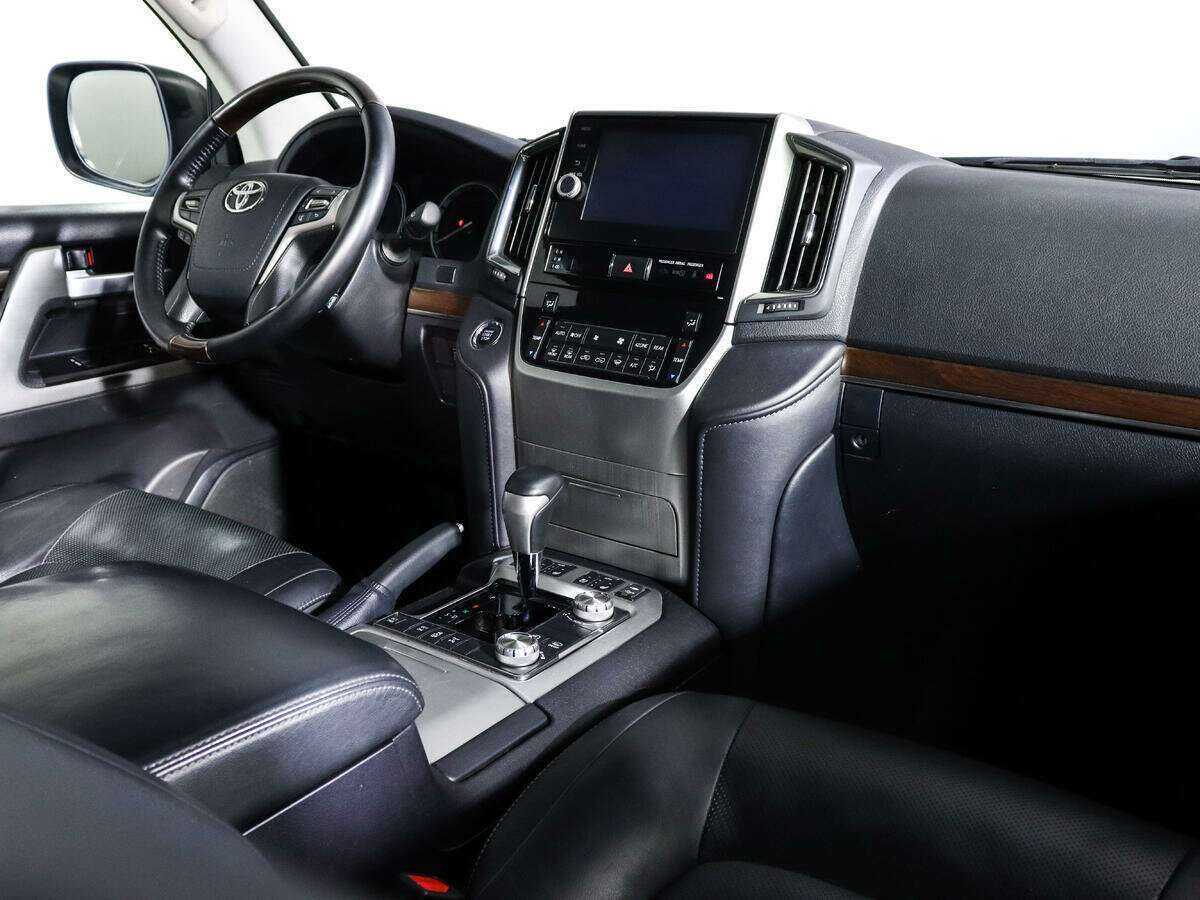 Купить Toyota Land Cruiser, 2017, 136 360 км, фото №7