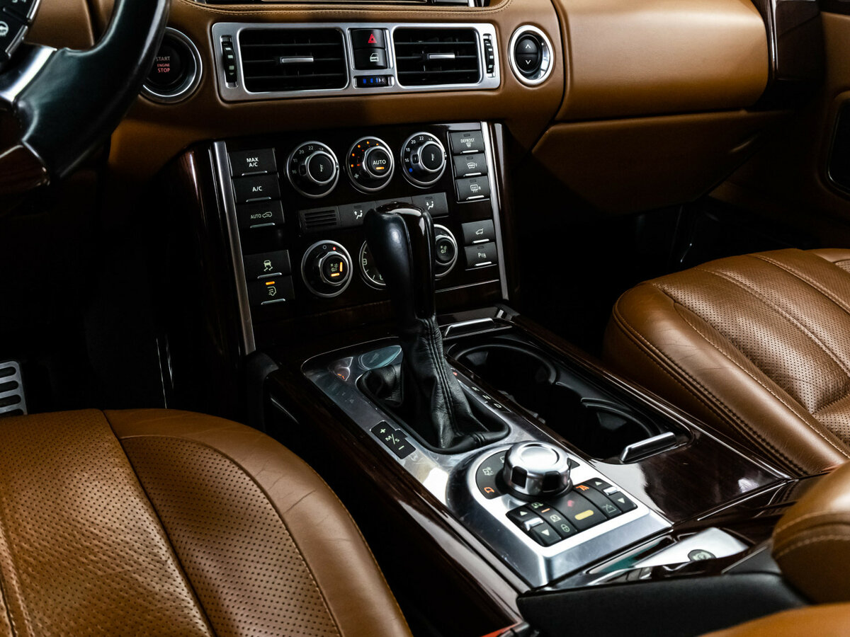 Купить Land Rover Range Rover Supercharged III Рестайлинг 2, 2010, 192 161 км, фото №10