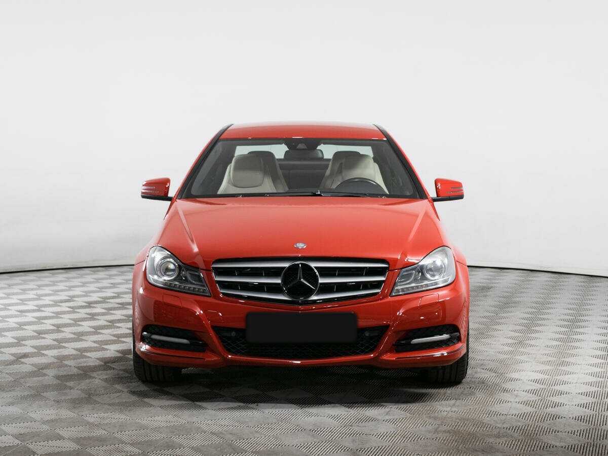 Купить Mercedes-Benz C-Класс 180, 2012, 141 000 км, фото №2