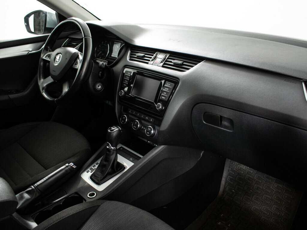 Купить Skoda Octavia, 2013, 120 220 км, фото №8