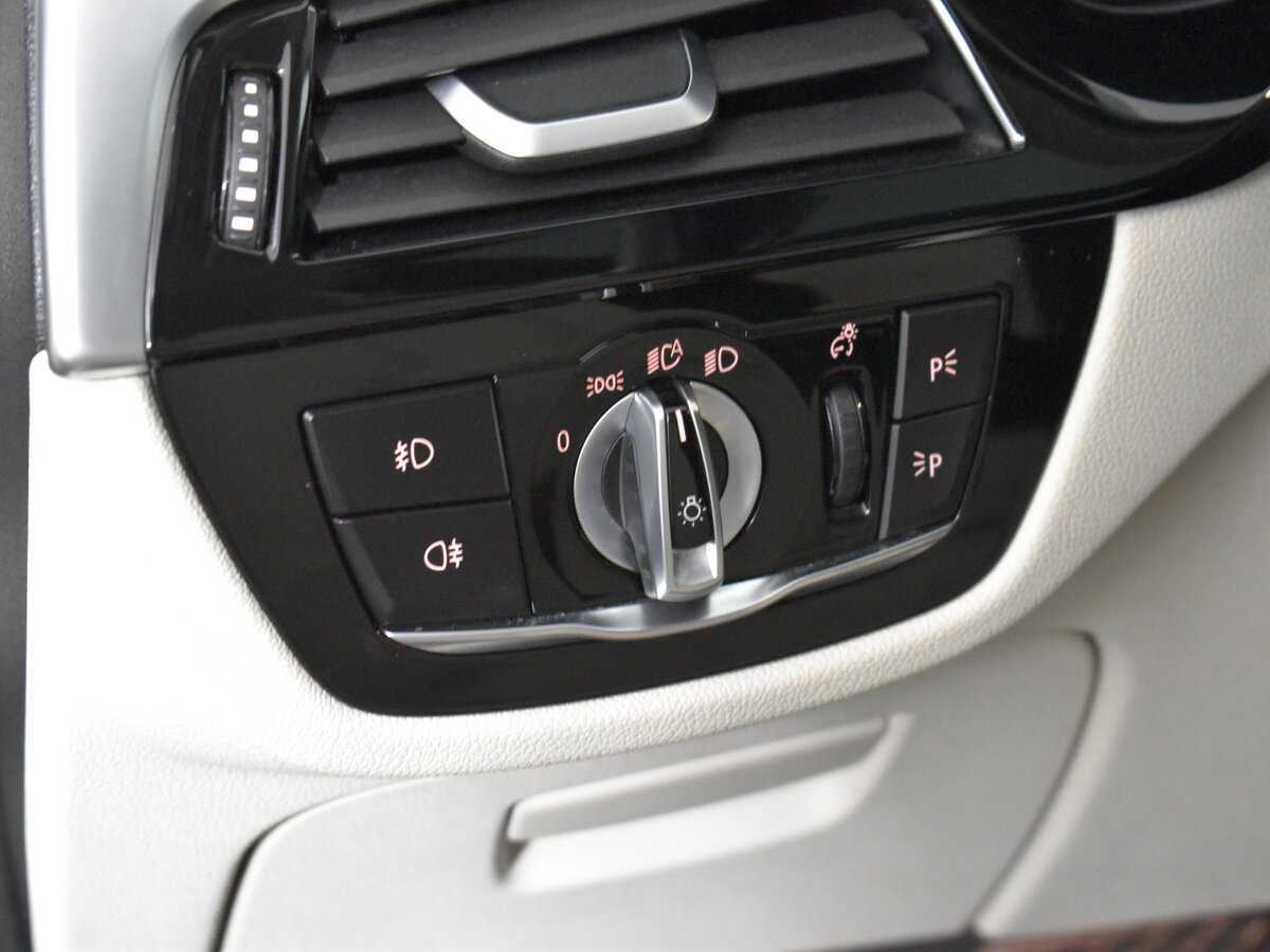 Купить BMW 5 серии 530d xDrive, 2018, 176 000 км, фото №10