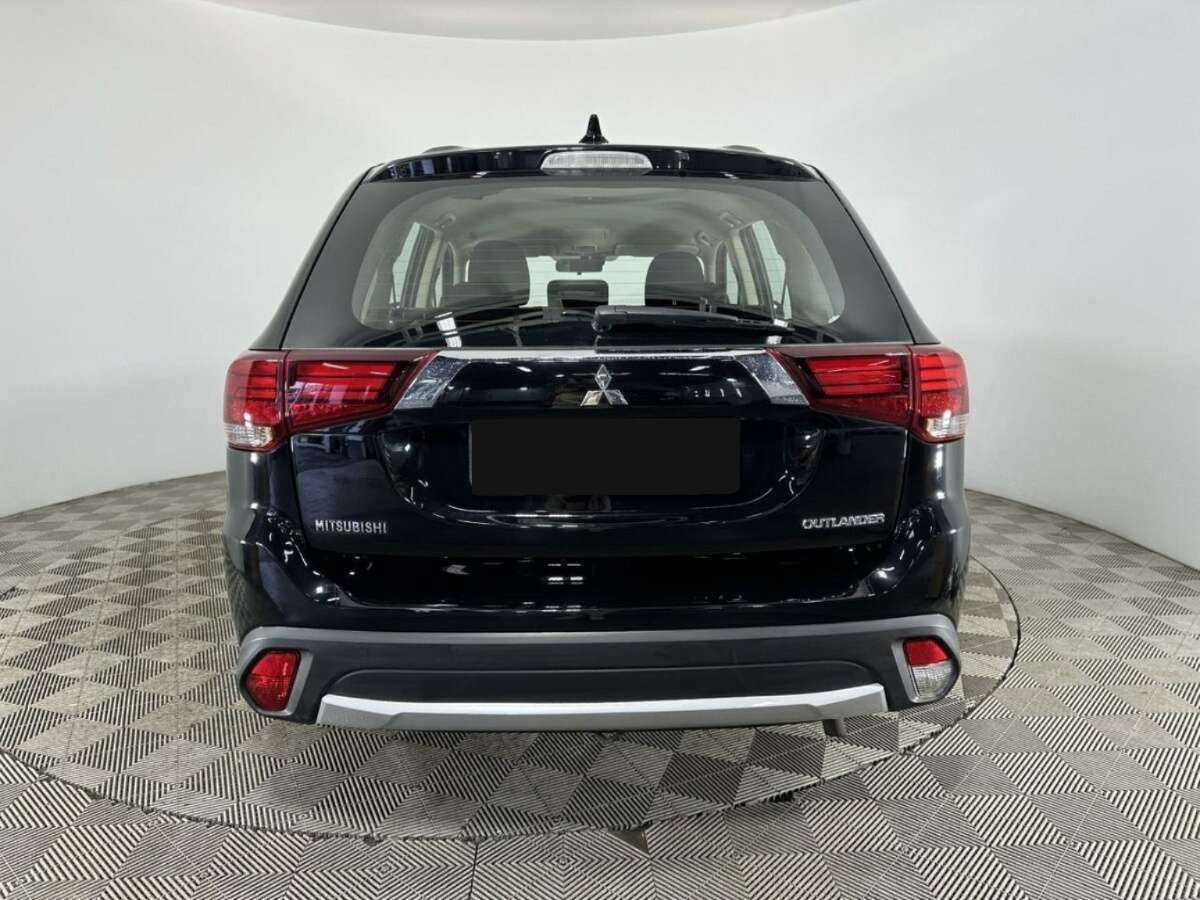 Купить Mitsubishi Outlander, 2017, 146 761 км, фото №3