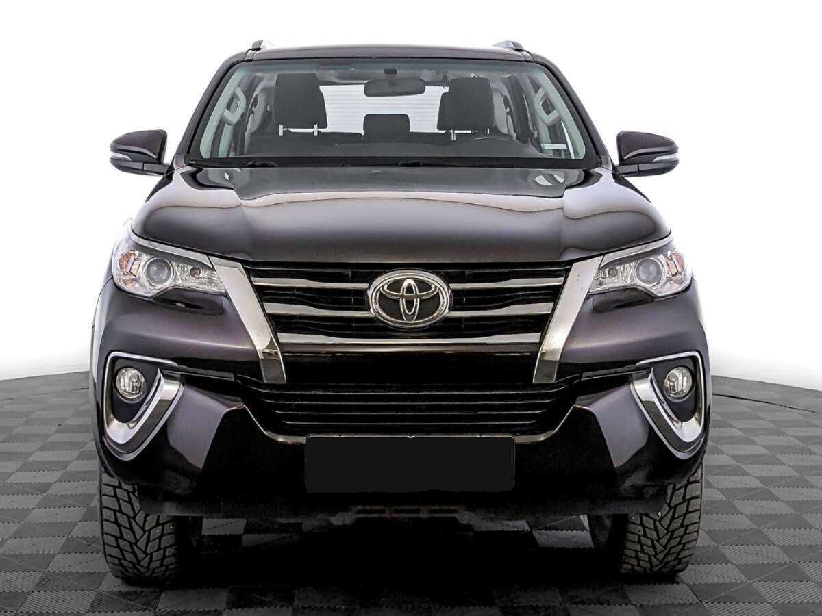 Купить Toyota Fortuner, 2018, 57 388 км, фото №2