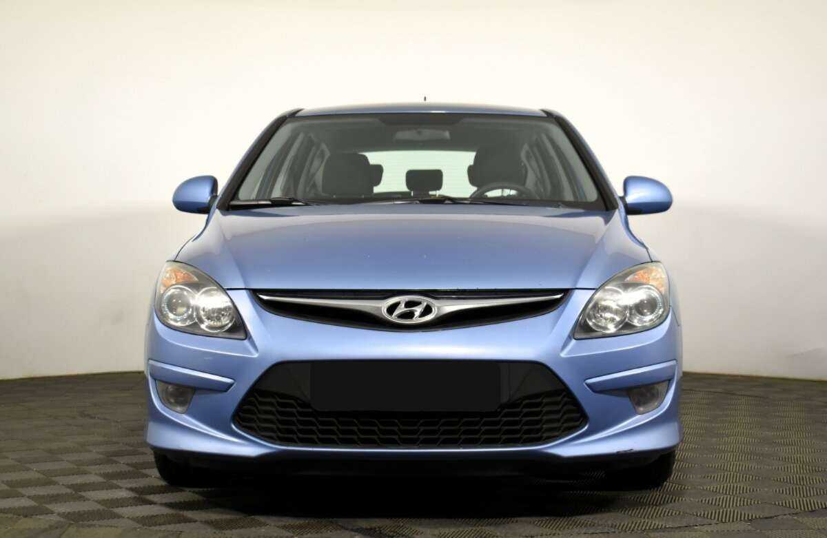 Купить Hyundai i30, 2011, 191 796 км, фото №2