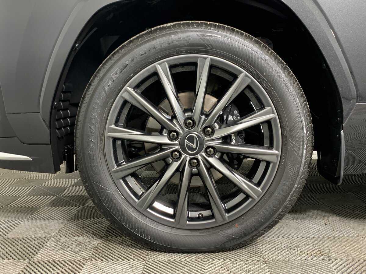 Купить Lexus LX 600, 2024, 6 235 км, фото №9