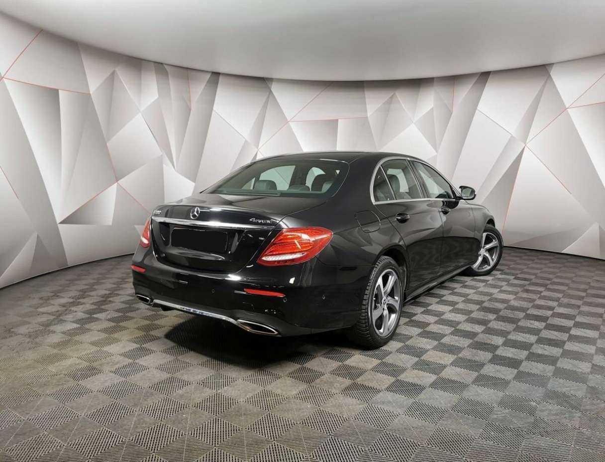 Купить Mercedes-Benz E-Класс 200, 2019, 23 855 км, фото №2