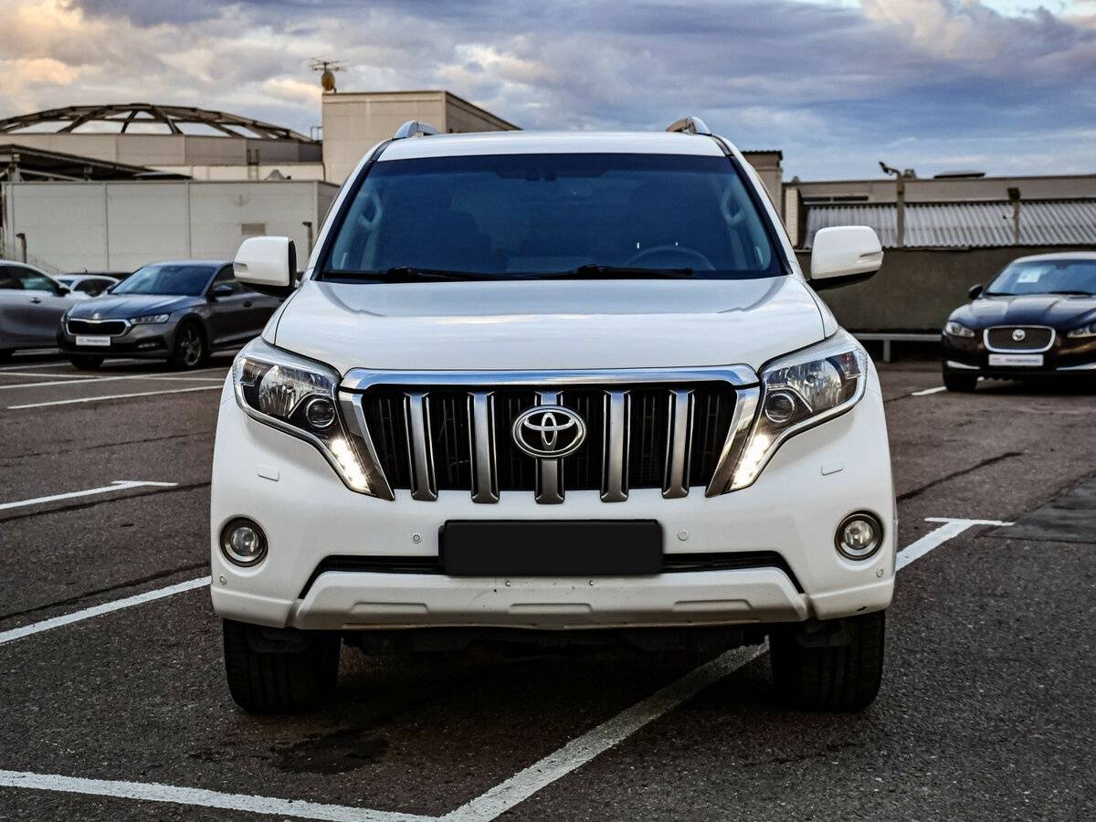 Купить Toyota Land Cruiser Prado 150 Series Рестайлинг 1, 2014, 251 775 км, фото №2