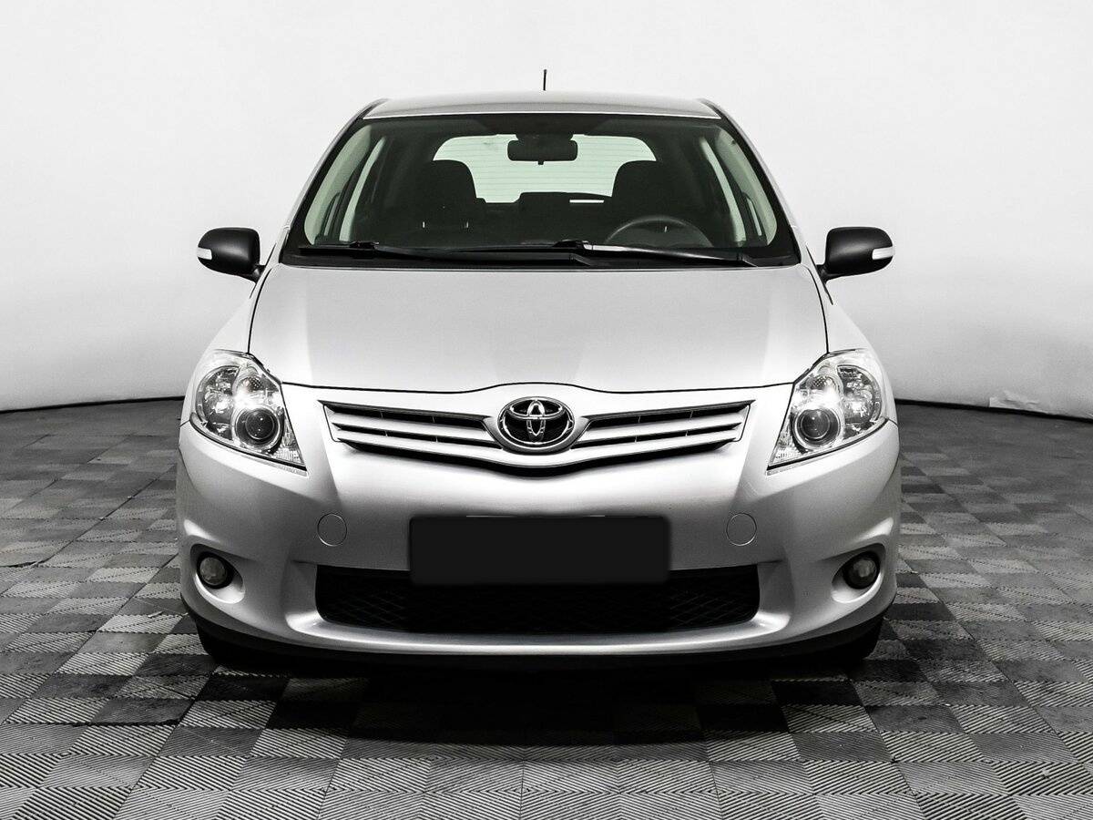 Купить Toyota Auris, 2011, 84 202 км, фото №2