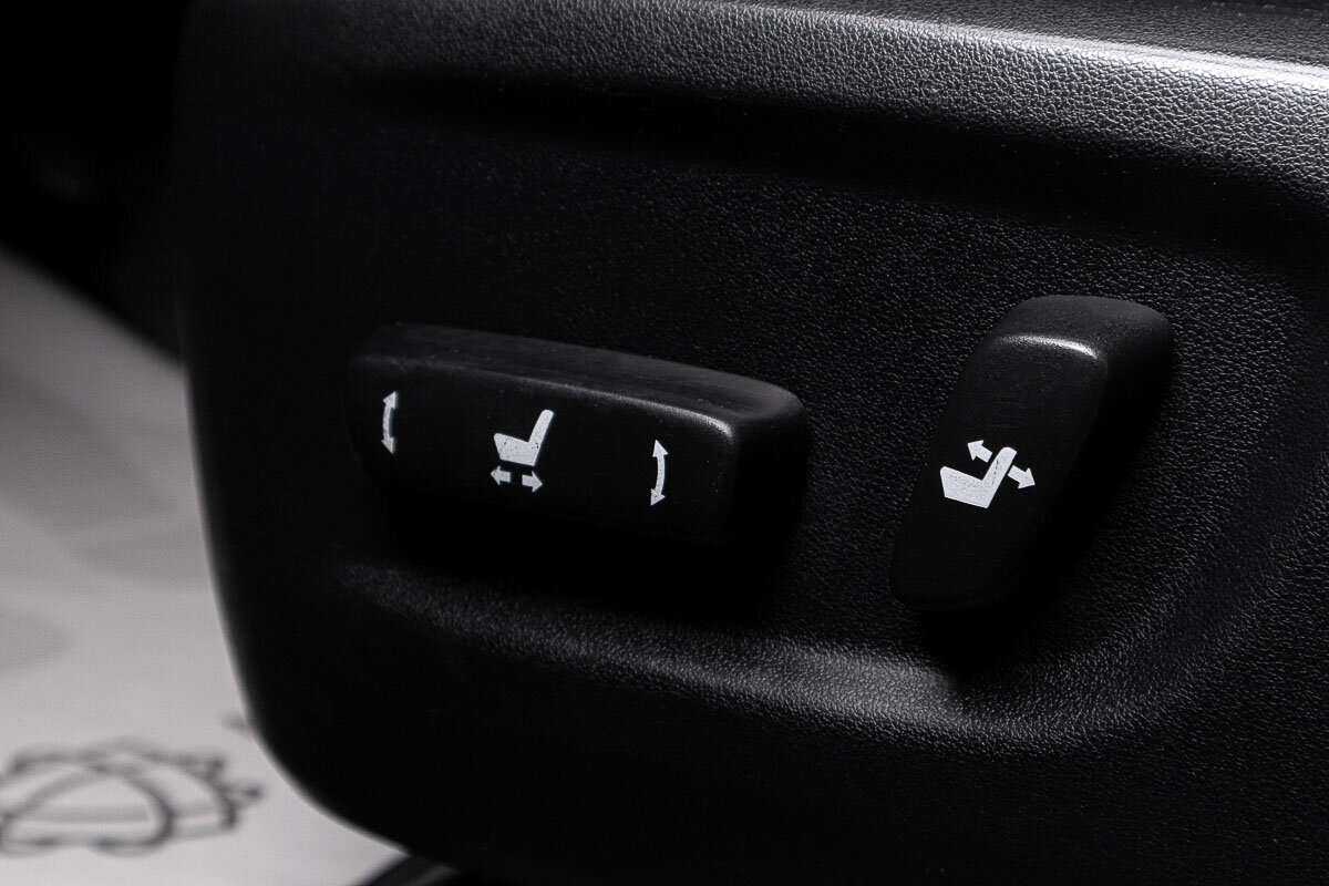 Купить Toyota Land Cruiser Prado, 2010, 157 300 км, фото №9