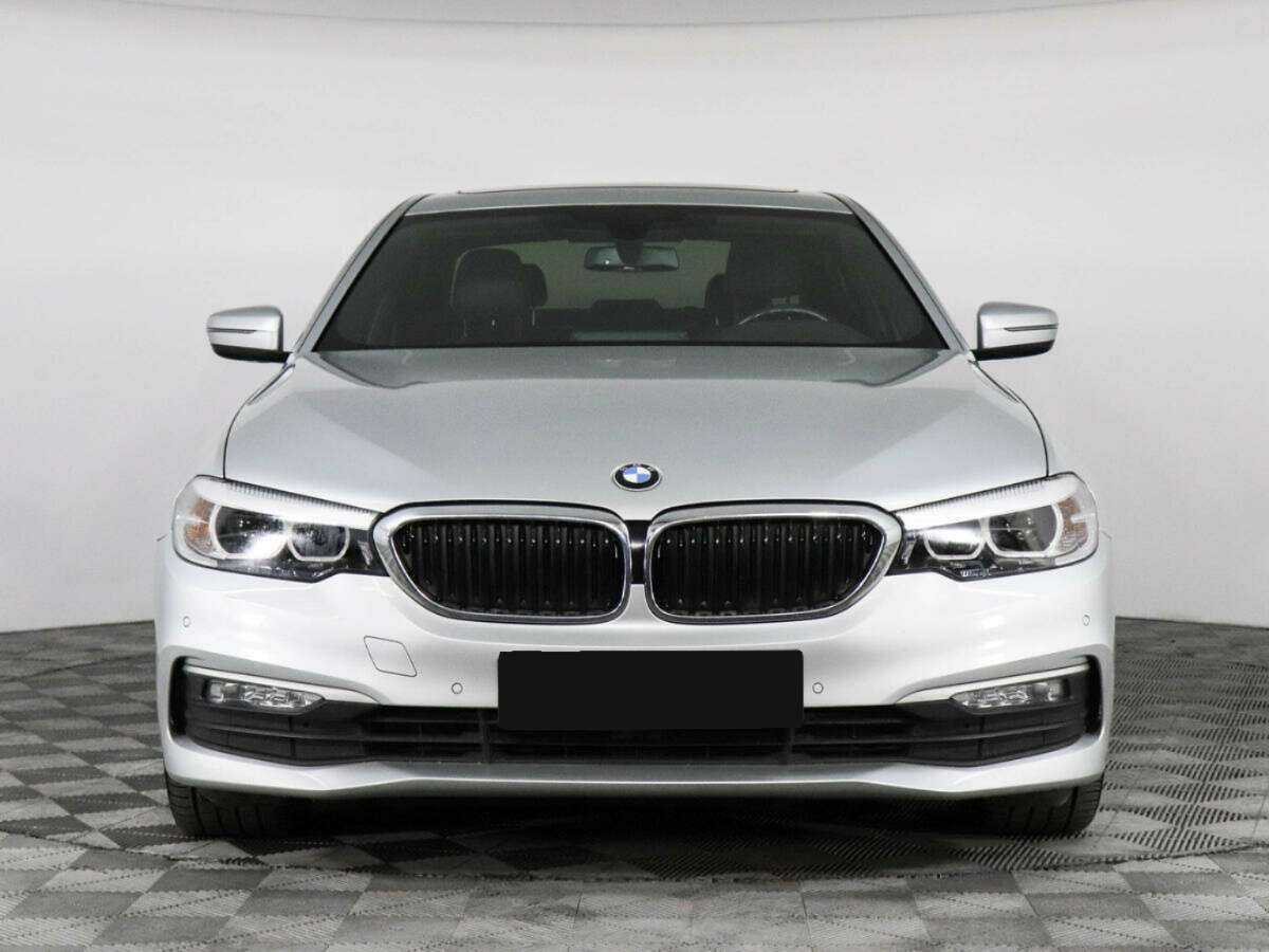 Купить BMW 5 серии 530i xDrive, 2017, 130 680 км, фото №3