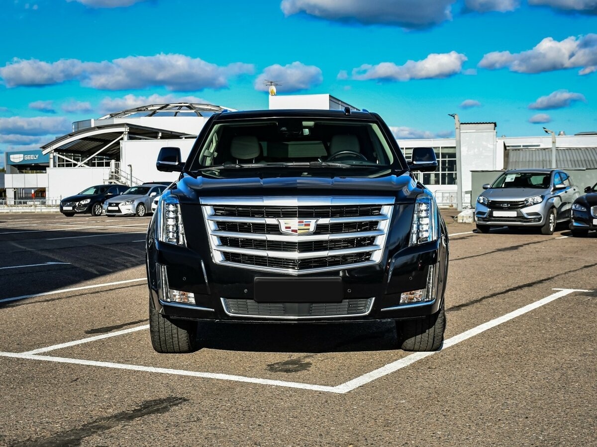 Купить Cadillac Escalade IV, 2018, 98 300 км, фото №2