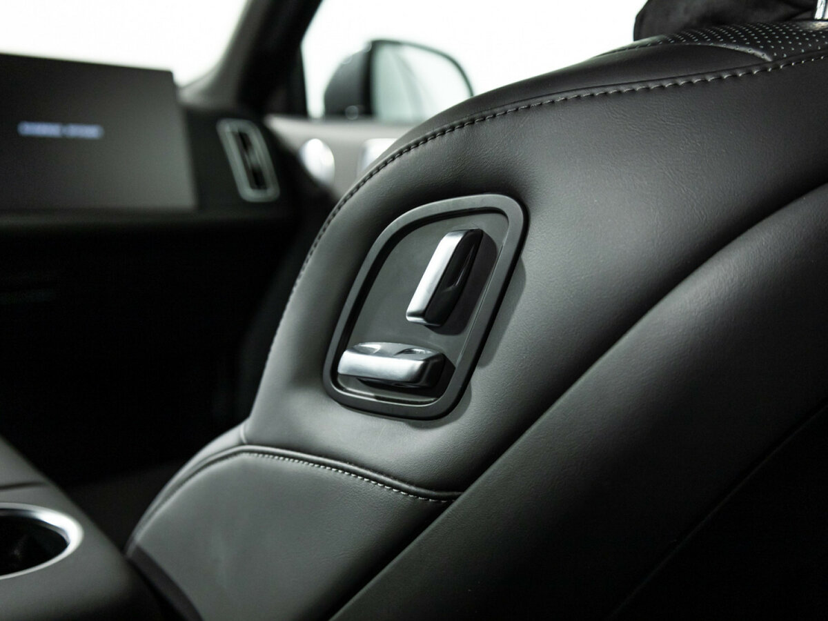 Купить Li Auto (Lixiang) L9 52.3 kWh I Рестайлинг, 2024, 31 010 км, фото №14