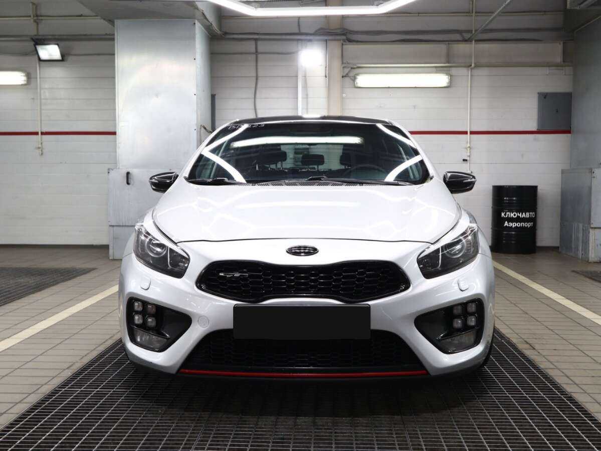 Купить Kia Ceed GT, 2017, 118 000 км, фото №3