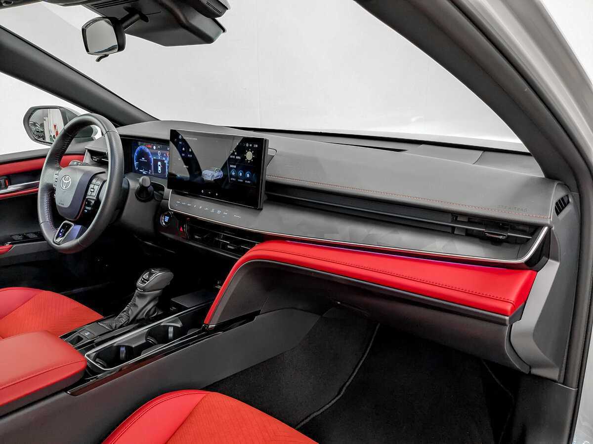 Купить Toyota Camry, 2024, 1 900 км, фото №11