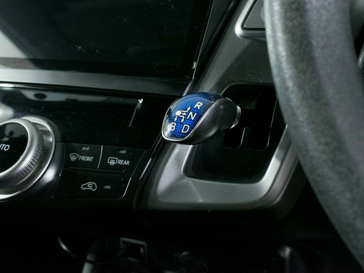 Купить Toyota Prius Alpha, 2017, 108 500 км, фото №16
