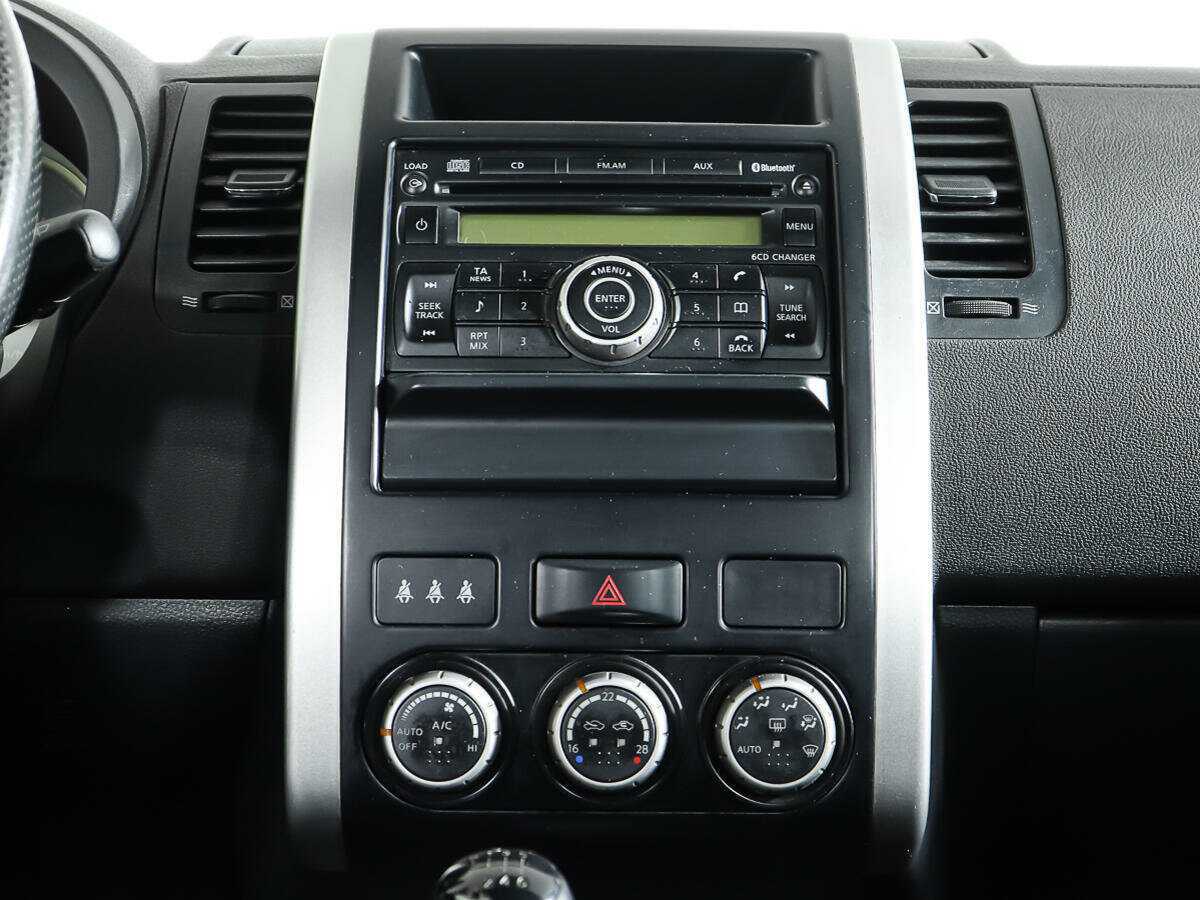 Купить Nissan X-Trail, 2010, 330 364 км, фото №12